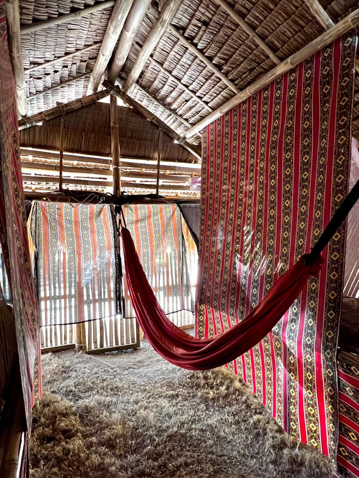 Albergue Tribal Huts Community Daanbantayan Exterior foto
